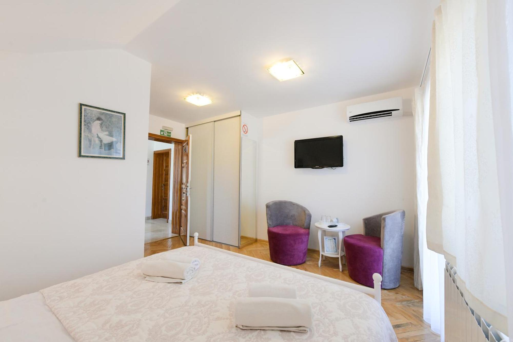 Suncani Breg Apartments Vrdnik Room photo